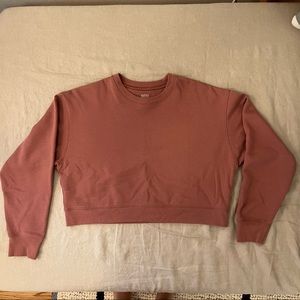 Like New Girlfriend Collective 50/50 Cropped Sweatshirt in Dusty Pink/Mauve - M